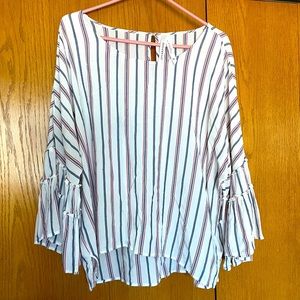 Liverpool Blouse, very flowing and flattering on! Excellent condition.